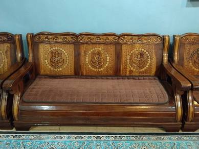 WTS Kerusi Kayu Jati