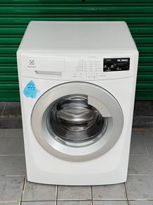 Inverter Electrolux Hot Washing Machine 8kilos