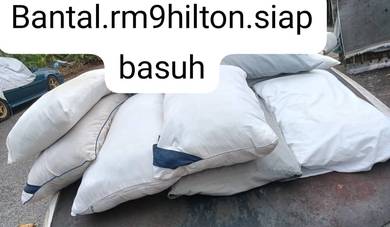 bantal hilton 