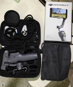 DJI Osmo Mobile 8p + Accessories 