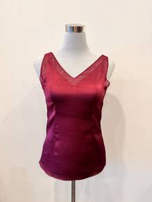 Ted Baker top size UK8/ S (Like new) maroon color