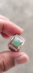Cincin permata asli