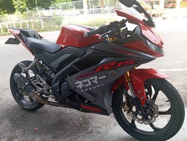 Yamaha R15