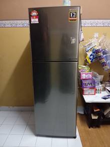 Peti ais murah