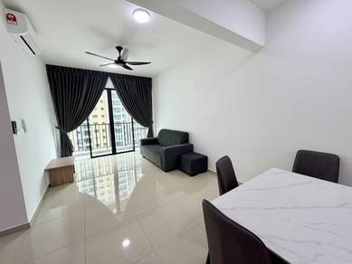 Condominium For Rent in Ideal Venice Residency