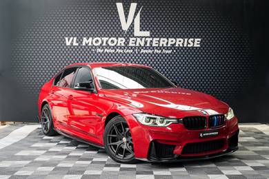 BMW 320i 20i M SPORTS (CKD) in Desa Petaling, KUL