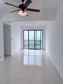 Condominium For Rent in Ideal Venice Residency