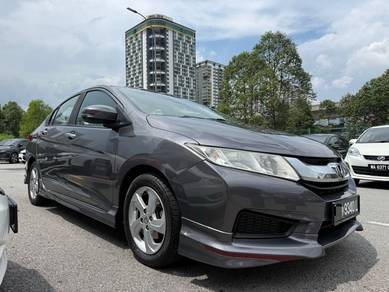 Honda City V in Seri Kembangan, SGR