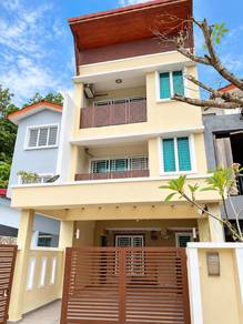 3-storey Terraced House For Sale in Batu Caves,SGR