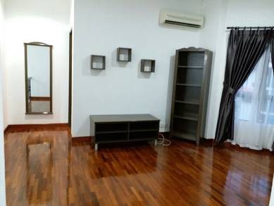 Condominium For Rent in Grace Garden