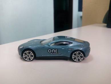 Aston Martin One-77
