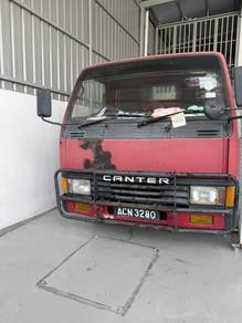 Mitsubishi Canter Lorry (1994)