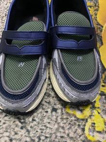 nb loafers