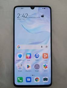 huawei p30 (8/128)