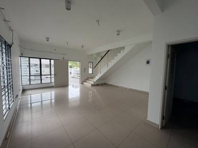 Semi-Detached House For Sale in Setia Alam,SGR