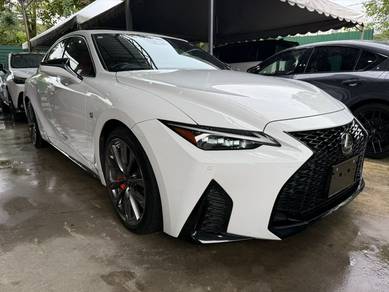Lexus IS 300 F-SPORT in Old Klang Road, KUL