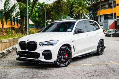 BMW X5 xDRIVE45e M SPORT in Desa Petaling, KUL