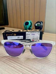 Oakley Frogskins™ Range 2025