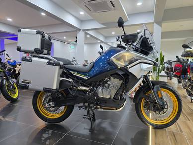 CFMOTO 800MT