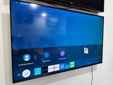 Samsung 50” Smart 4k uhd tv