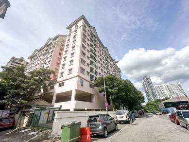 Condominium For Sale in Mutiara Sentul