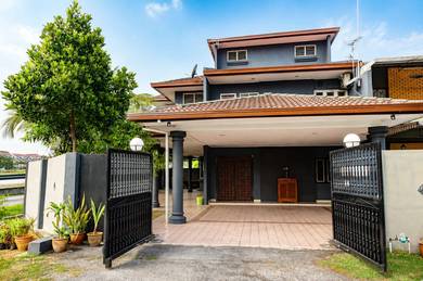 Spacious Corner House Near UKM & Wedding Hall
