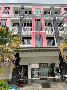 Shop lot For Sale in Salak Tinggi,SGR