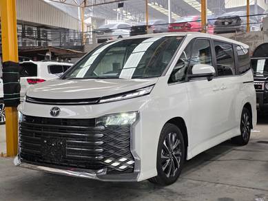 Toyota Voxy S-Z in Tebrau, JHR