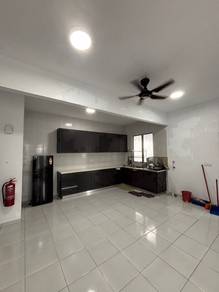 Condominium For Rent in Idaman Abadi