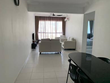 Condominium For Rent in I-Santorini