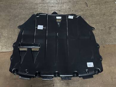 Audi TT 8J Engine Lower Cover Undercarriage