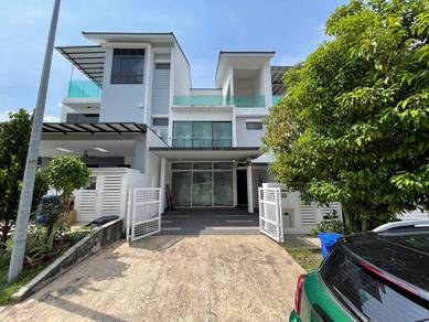 3-storey Terraced House For Sale in Denai Alam,SGR