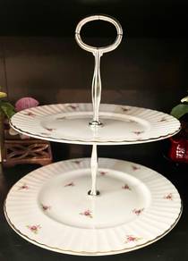 Royal Victorian cup cakes double layers tray