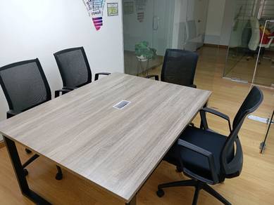 Meeting table 