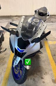 Yamaha R15