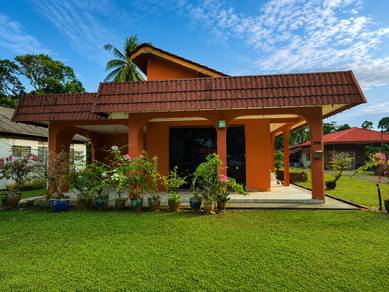 Bungalow House For Sale in Muar,JHR