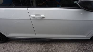 VW Golf MK7 7.5 Carbon side skirt- stock clearance