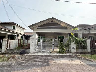 Semi-Detached House For Auction in Krubong,MLK