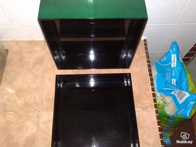 Kotak multi purpose laquared box