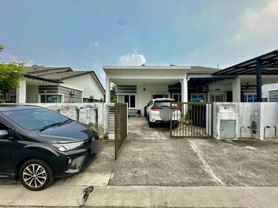 Semi-Detached House For Sale in Shah Alam,SGR