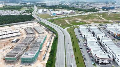 Shop lot in Puncak Alam,SGR