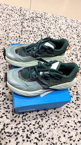 HOKA Speedgoat 7 Men (Like New) Mileage 13km