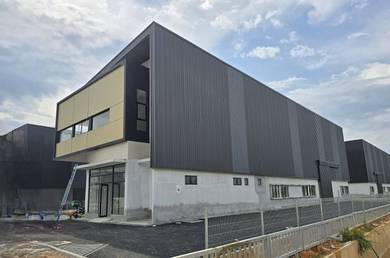 Warehouse / Factory For Sale in Bandar Bukit Raja,SGR