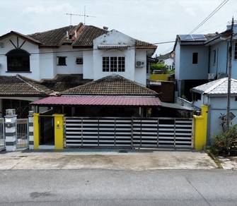 Semi-Detached House For Sale in Rawang,SGR