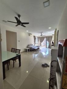 Condominium For Rent in Royal Domain Sri Putramas 2