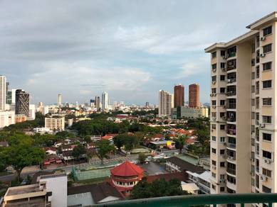 Apartment For Rent in Taman Kristal