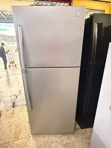 peti ais dua pintu
