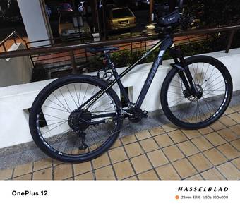 Trinx bicycle q1300 pro selling cheap like new