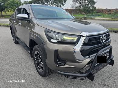 Toyota Hilux DOUBLE CAB 2.4V (AT) 4X4 in Sungai Besi, KUL