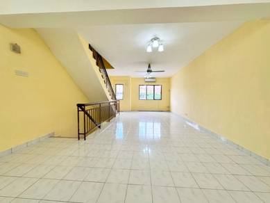 2.5-storey Terraced House For Sale in Gombak,SGR